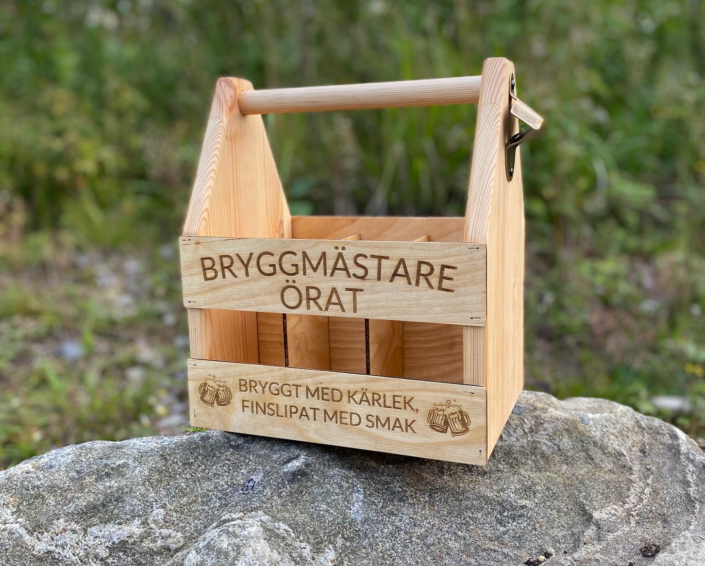 Personlig graverad dryckeslåda i trä